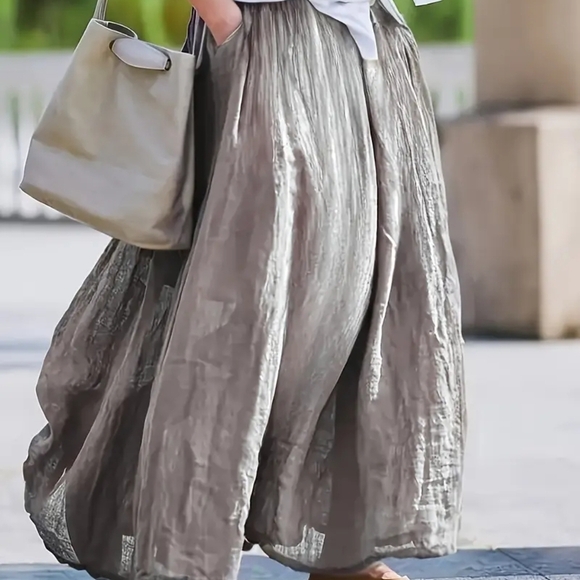 Boutique Dresses & Skirts - Gray Lined Maxi Skirt w/ Pockets - NWT! (Multiple Sizes Available)